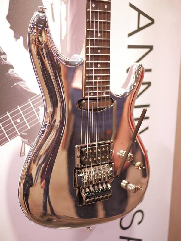 Diary and photos from NAMM Day 2