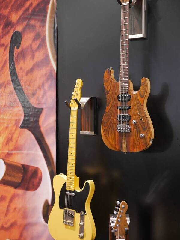 Diary and photos from NAMM Day 3