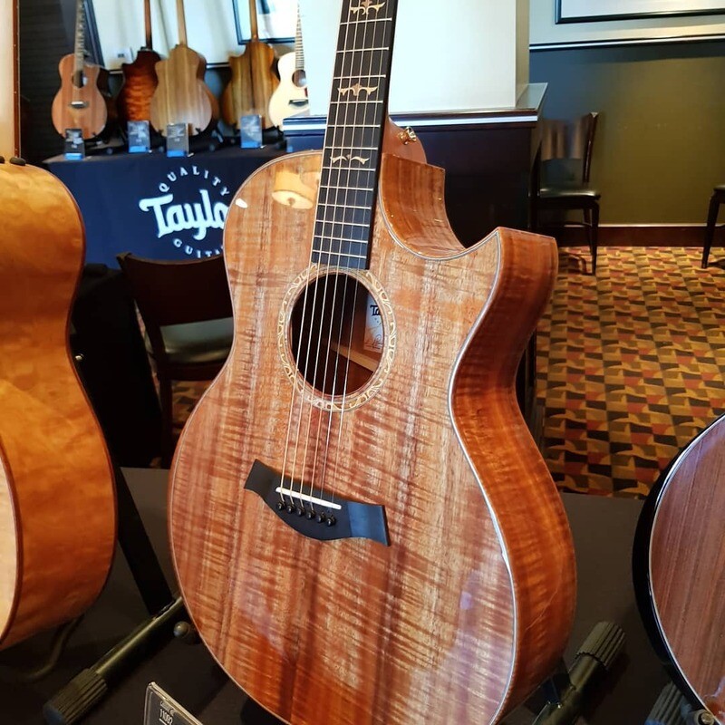 Few snaps from the Taylor Dealer event