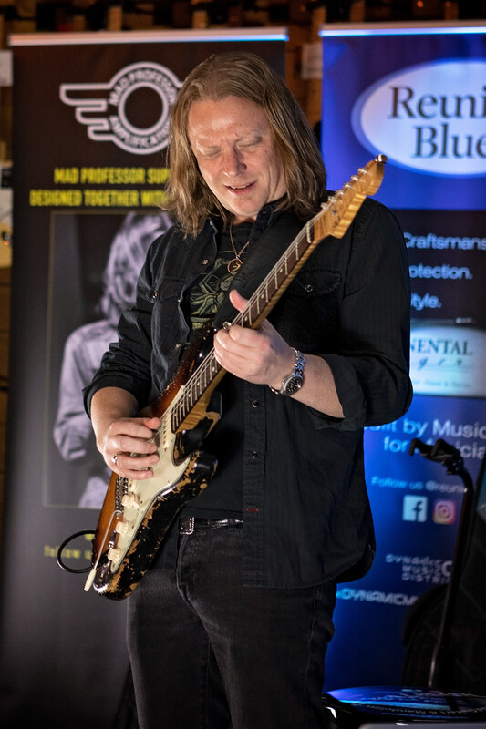 Matt Schofield rocking the Peach Saloon! Matt Schofield rocking the Peach Saloon!