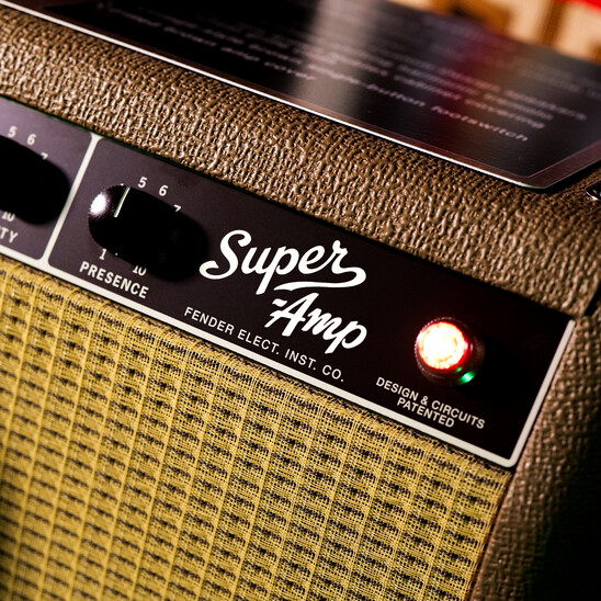 Showroom Spotlight | Fender 62 Super 40 Watt Amplifier Showroom Spotlight | Fender 62 Super 40 Watt Amplifier
