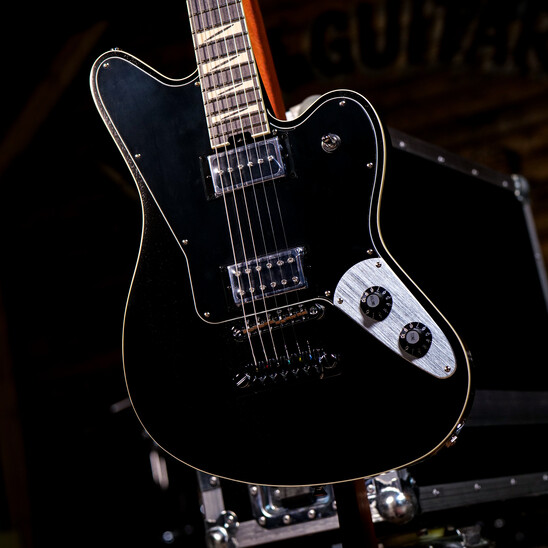 Showroom Spotlight | Jackson Pro Series Signature Lee Malia LM 87