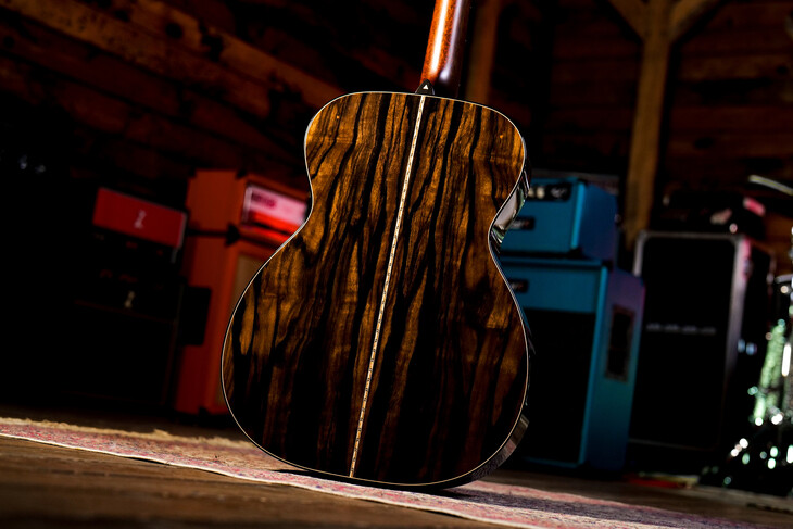 50 Years of Craftsmanship: The Bourgeois Custom OOO 50th Anniversary Soloist 50 Years of Craftsmanship: The Bourgeois Custom OOO 50th Anniversary Soloist