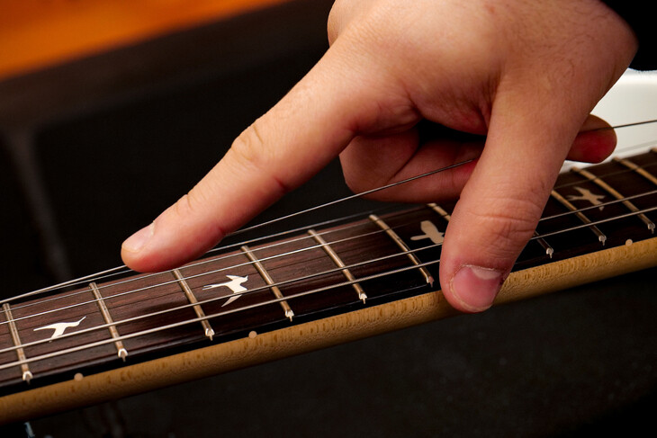 How to Change Electric Guitar Strings: A Simple Step-by-Step Guide