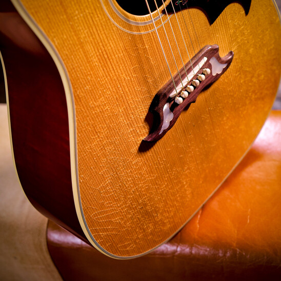 Showroom Spotlight | Gibson Custom Murphy Lab 1963 Dove Dark Natural Light Aged