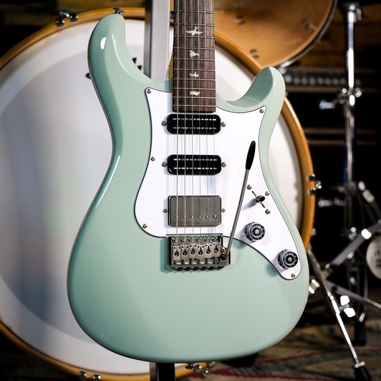 Showroom Spotlight | PRS SE Studio Standard Silverstone Grey
