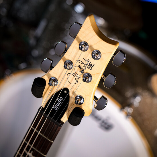 Showroom Spotlight | PRS SE Studio Standard Silverstone Grey