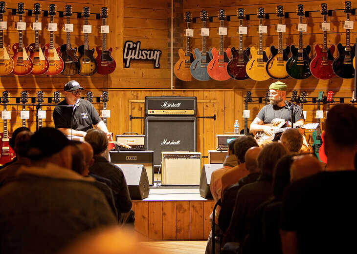 A Look Back at Joey Landreths Golden Age of Gear - Live At Peach Guitars