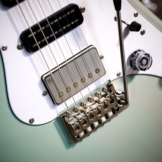 Showroom Spotlight | PRS SE Studio Standard Silverstone Grey