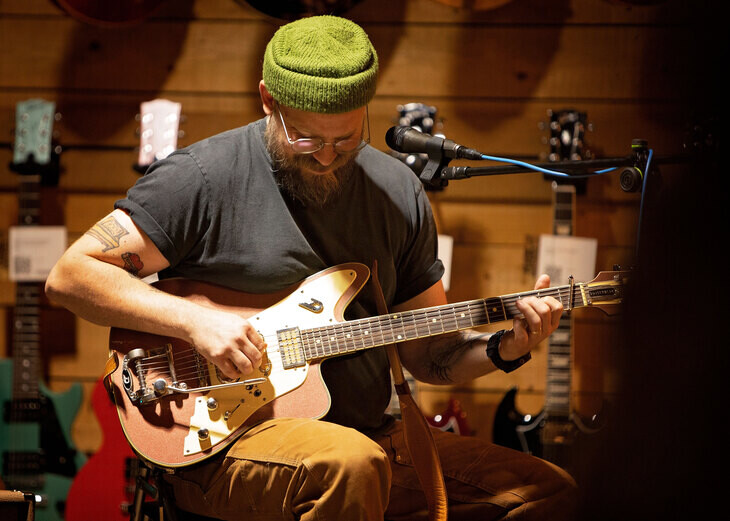 A Look Back at Joey Landreths Golden Age of Gear - Live At Peach Guitars