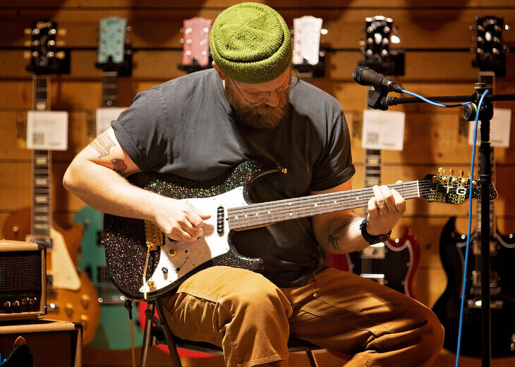 A Look Back at Joey Landreths Golden Age of Gear - Live At Peach Guitars