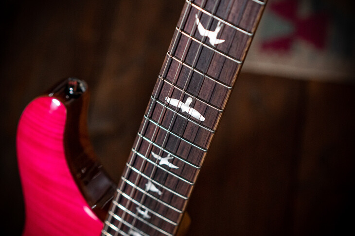 Peach Guitars | PRS SE Custom 24 Bonnie Pink deal!