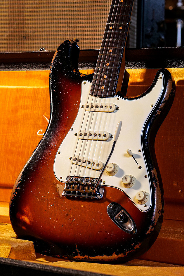 Masterbuilt Guitars